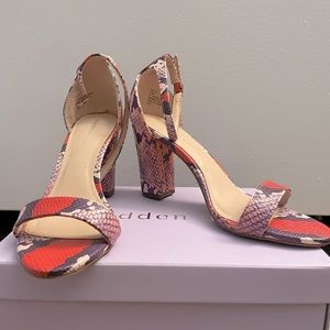 Multi-color heeled sandal